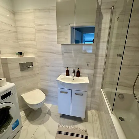 Apartment Sliska Location, High Standard Warsaw