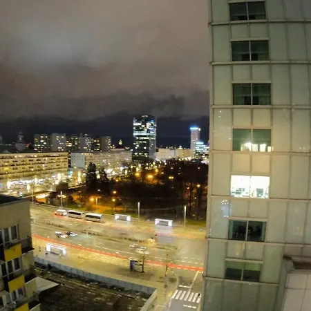 Sliska Location, High Standard Varsovia